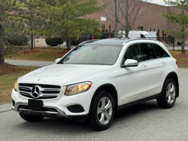 Белый Мерседес ЦЛЦ-класс, объемом двигателя 2 л и пробегом 35 тыс. км за 18000 $, фото 1 на Automoto.ua