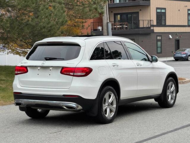 Белый Мерседес ЦЛЦ-класс, объемом двигателя 2 л и пробегом 35 тыс. км за 18000 $, фото 4 на Automoto.ua