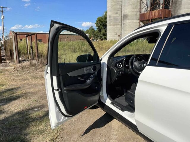 Белый Мерседес ЦЛЦ-класс, объемом двигателя 2 л и пробегом 49 тыс. км за 21000 $, фото 8 на Automoto.ua