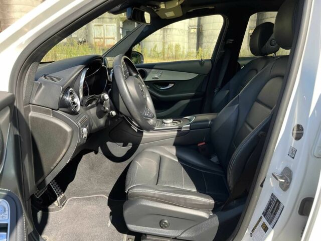 Белый Мерседес ЦЛЦ-класс, объемом двигателя 2 л и пробегом 49 тыс. км за 21000 $, фото 9 на Automoto.ua