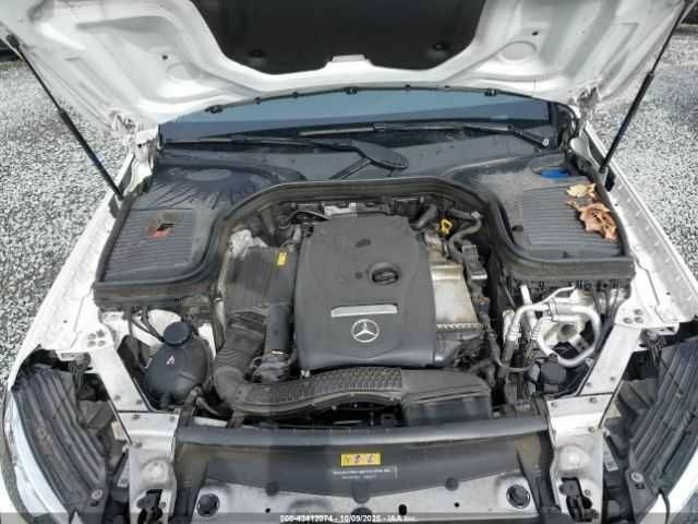 Белый Мерседес ЦЛЦ-класс, объемом двигателя 2 л и пробегом 87 тыс. км за 7000 $, фото 9 на Automoto.ua