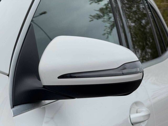 Білий Мерседес ЦЛЦ-клас, об'ємом двигуна 0 л та пробігом 60 тис. км за 24000 $, фото 3 на Automoto.ua