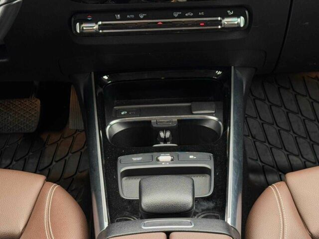 Білий Мерседес ЦЛЦ-клас, об'ємом двигуна 0 л та пробігом 60 тис. км за 24000 $, фото 15 на Automoto.ua