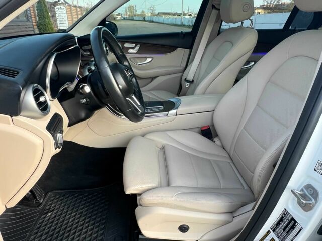 Білий Мерседес ЦЛЦ-клас, об'ємом двигуна 2 л та пробігом 73 тис. км за 36900 $, фото 11 на Automoto.ua