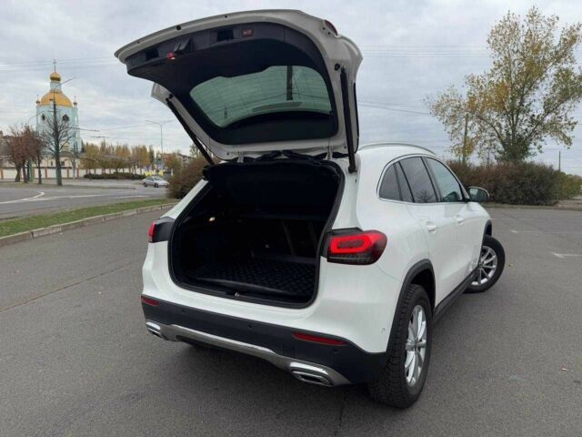 Білий Мерседес ЦЛЦ-клас, об'ємом двигуна 0 л та пробігом 60 тис. км за 24000 $, фото 6 на Automoto.ua