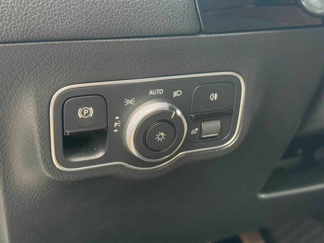 Білий Мерседес ЦЛЦ-клас, об'ємом двигуна 0 л та пробігом 60 тис. км за 24000 $, фото 11 на Automoto.ua