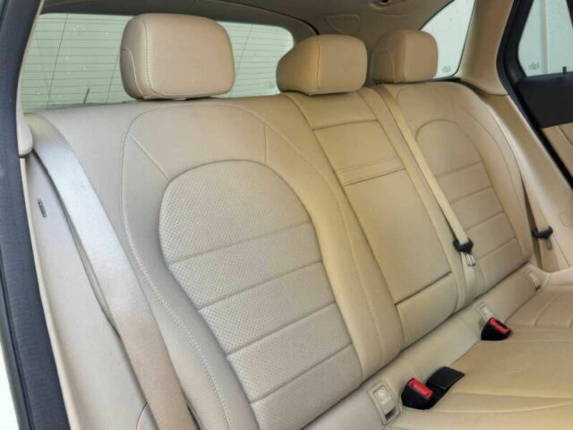 Мерседес ЦЛЦ-класс 2021 в Киеве на Automoto.ua Белый Мерседес ЦЛЦ-класс, объемом двигателя 2 л и пробегом 19 тыс. км за 2400 $, фото 12 на Automoto.ua