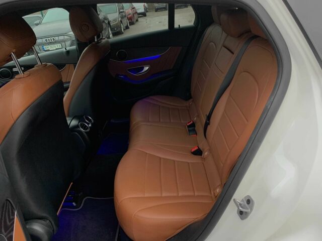 Белый Мерседес ЦЛЦ-класс, объемом двигателя 2 л и пробегом 38 тыс. км за 54999 $, фото 12 на Automoto.ua