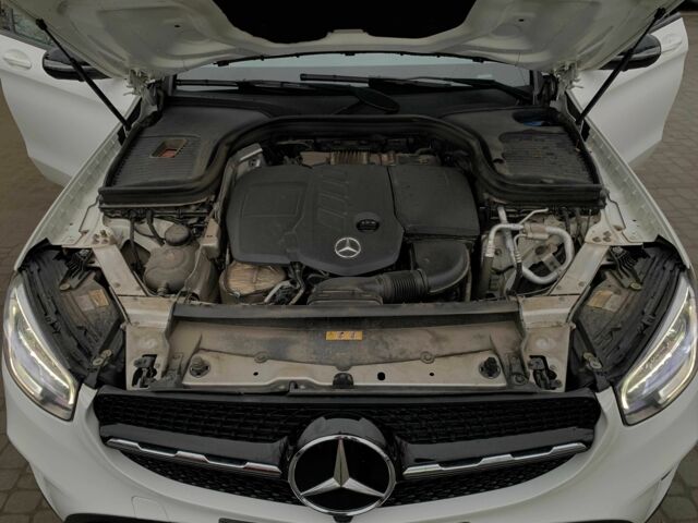 Белый Мерседес ЦЛЦ-класс, объемом двигателя 2 л и пробегом 38 тыс. км за 54999 $, фото 21 на Automoto.ua