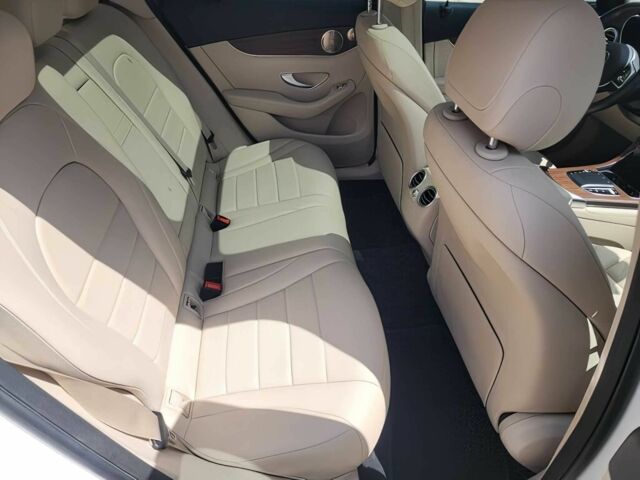 Білий Мерседес ЦЛЦ-клас, об'ємом двигуна 2 л та пробігом 14 тис. км за 16800 $, фото 12 на Automoto.ua