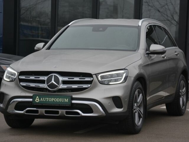 Бежевый Мерседес ЦЛЦ-класс, объемом двигателя 2 л и пробегом 149 тыс. км за 36500 $, фото 3 на Automoto.ua