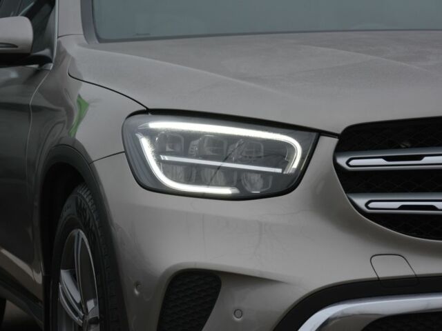 Бежевый Мерседес ЦЛЦ-класс, объемом двигателя 2 л и пробегом 149 тыс. км за 36500 $, фото 4 на Automoto.ua