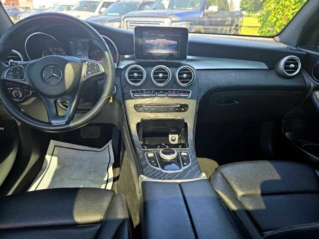 Черный Мерседес ЦЛЦ-класс, объемом двигателя 2 л и пробегом 59 тыс. км за 16900 $, фото 7 на Automoto.ua