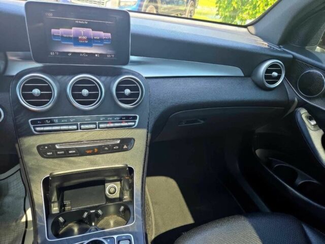 Черный Мерседес ЦЛЦ-класс, объемом двигателя 2 л и пробегом 59 тыс. км за 16900 $, фото 8 на Automoto.ua