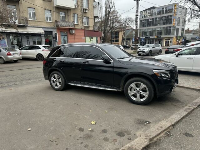 Чорний Мерседес ЦЛЦ-клас, об'ємом двигуна 2 л та пробігом 115 тис. км за 25000 $, фото 4 на Automoto.ua