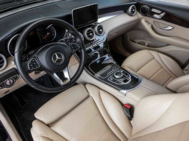 Чорний Мерседес ЦЛЦ-клас, об'ємом двигуна 2 л та пробігом 49 тис. км за 15900 $, фото 9 на Automoto.ua