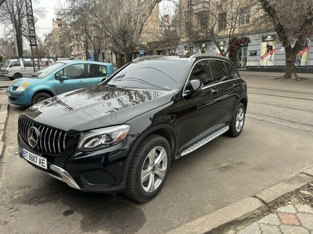 Чорний Мерседес ЦЛЦ-клас, об'ємом двигуна 2 л та пробігом 115 тис. км за 25000 $, фото 2 на Automoto.ua