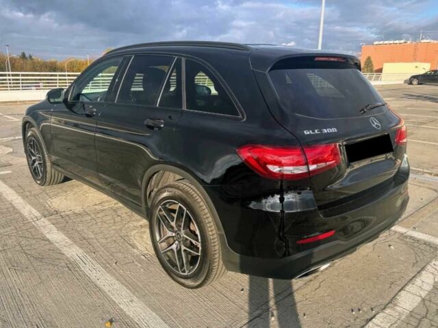 Черный Мерседес ЦЛЦ-класс, объемом двигателя 2 л и пробегом 131 тыс. км за 19600 $, фото 3 на Automoto.ua