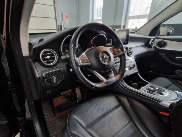 Мерседес ЦЛЦ-клас 2018 у Вінниці на Automoto.ua Чорний Мерседес ЦЛЦ-клас, об'ємом двигуна 2.2 л та пробігом 88 тис. км за 26000 $, фото 5 на Automoto.ua