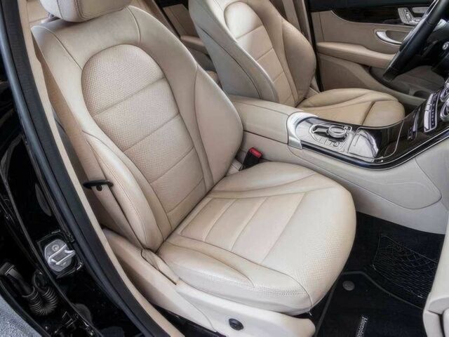 Чорний Мерседес ЦЛЦ-клас, об'ємом двигуна 2 л та пробігом 49 тис. км за 15900 $, фото 10 на Automoto.ua