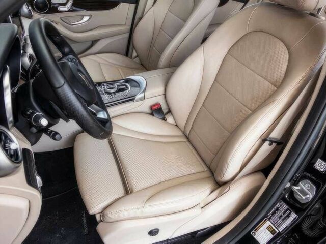 Чорний Мерседес ЦЛЦ-клас, об'ємом двигуна 2 л та пробігом 49 тис. км за 15900 $, фото 8 на Automoto.ua