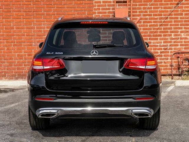 Чорний Мерседес ЦЛЦ-клас, об'ємом двигуна 2 л та пробігом 49 тис. км за 15900 $, фото 6 на Automoto.ua