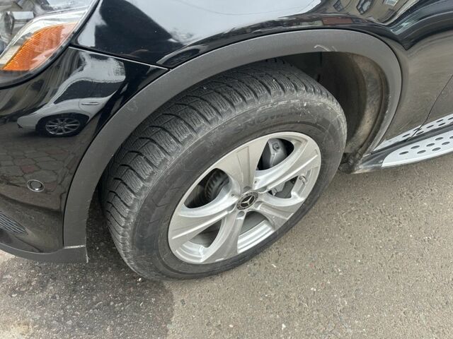 Чорний Мерседес ЦЛЦ-клас, об'ємом двигуна 2 л та пробігом 115 тис. км за 25000 $, фото 3 на Automoto.ua