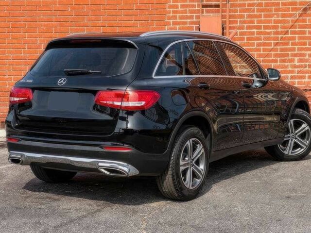 Чорний Мерседес ЦЛЦ-клас, об'ємом двигуна 2 л та пробігом 49 тис. км за 15900 $, фото 5 на Automoto.ua