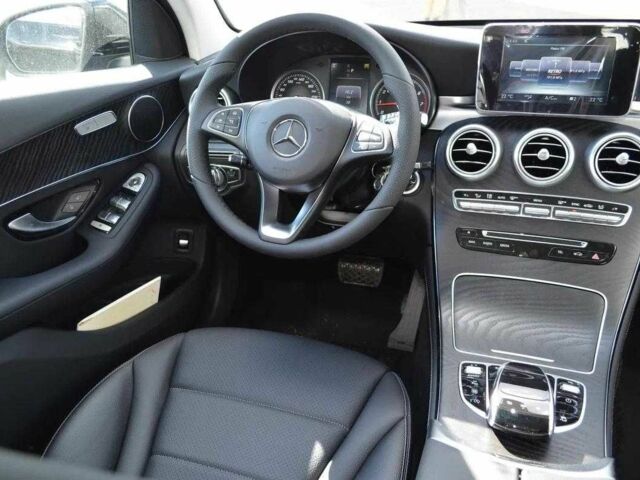 Чорний Мерседес ЦЛЦ-клас, об'ємом двигуна 2 л та пробігом 88 тис. км за 20000 $, фото 6 на Automoto.ua