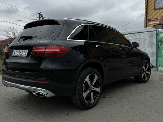 Черный Мерседес ЦЛЦ-класс, объемом двигателя 2 л и пробегом 48 тыс. км за 33500 $, фото 3 на Automoto.ua