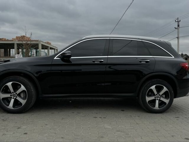 Черный Мерседес ЦЛЦ-класс, объемом двигателя 2 л и пробегом 48 тыс. км за 33500 $, фото 5 на Automoto.ua