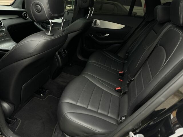 Черный Мерседес ЦЛЦ-класс, объемом двигателя 2 л и пробегом 48 тыс. км за 33500 $, фото 11 на Automoto.ua