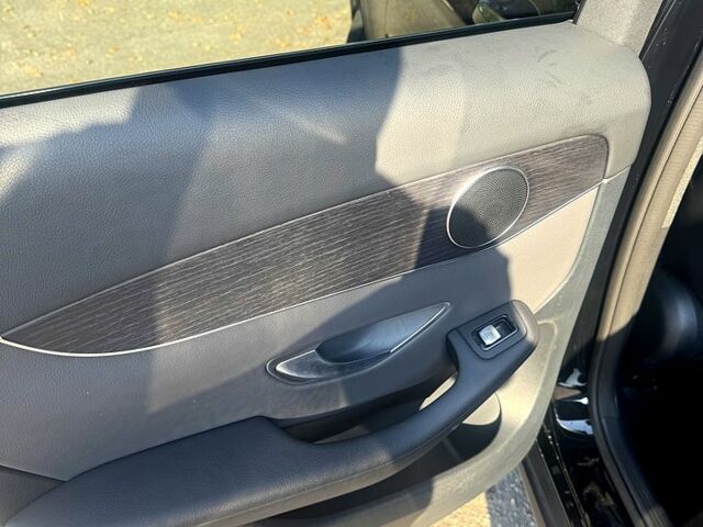 Черный Мерседес ЦЛЦ-класс, объемом двигателя 2 л и пробегом 44 тыс. км за 36777 $, фото 7 на Automoto.ua