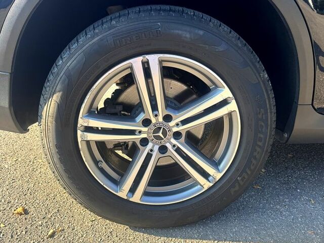 Черный Мерседес ЦЛЦ-класс, объемом двигателя 2 л и пробегом 44 тыс. км за 36777 $, фото 12 на Automoto.ua