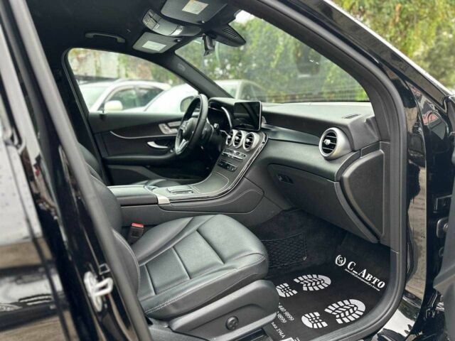 Черный Мерседес ЦЛЦ-класс, объемом двигателя 2 л и пробегом 76 тыс. км за 36500 $, фото 9 на Automoto.ua