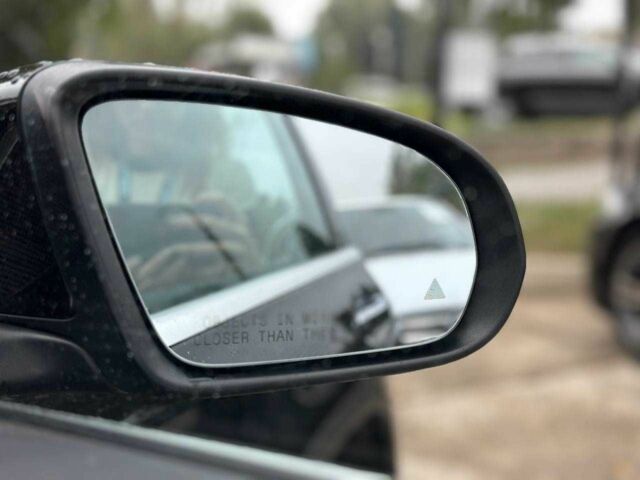 Черный Мерседес ЦЛЦ-класс, объемом двигателя 2 л и пробегом 76 тыс. км за 36500 $, фото 3 на Automoto.ua