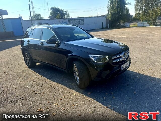 Черный Мерседес ЦЛЦ-класс, объемом двигателя 2 л и пробегом 44 тыс. км за 36777 $, фото 2 на Automoto.ua