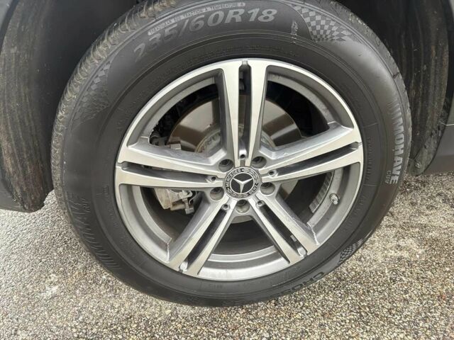 Черный Мерседес ЦЛЦ-класс, объемом двигателя 2 л и пробегом 27 тыс. км за 30000 $, фото 8 на Automoto.ua