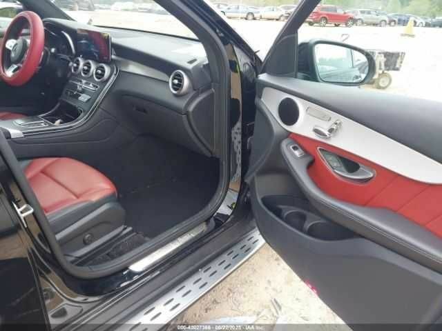 Черный Мерседес ЦЛЦ-класс, объемом двигателя 2 л и пробегом 35 тыс. км за 12900 $, фото 4 на Automoto.ua