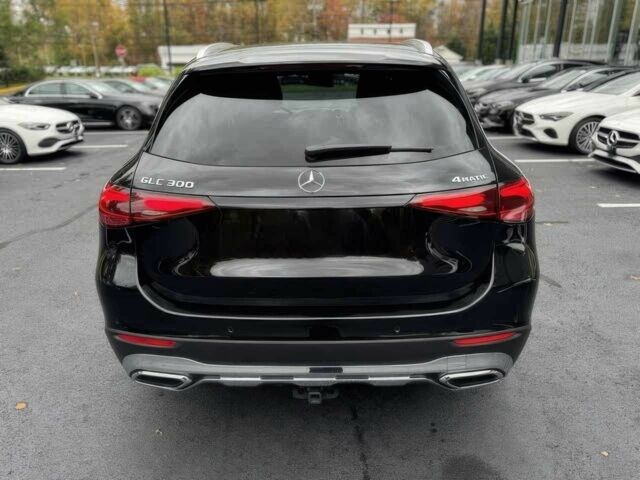 Чорний Мерседес ЦЛЦ-клас, об'ємом двигуна 2 л та пробігом 27 тис. км за 18700 $, фото 4 на Automoto.ua