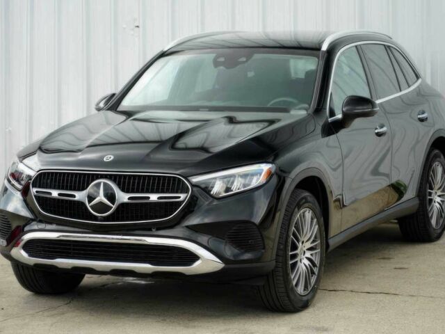 Чорний Мерседес ЦЛЦ-клас, об'ємом двигуна 2 л та пробігом 25 тис. км за 18700 $, фото 2 на Automoto.ua