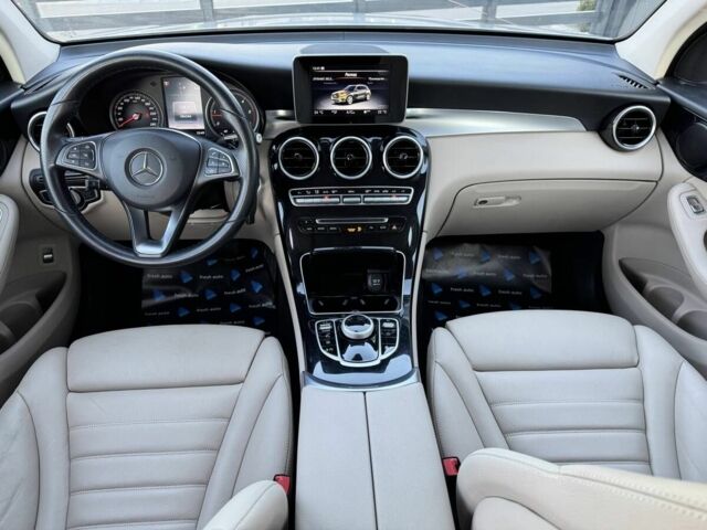 Серый Мерседес ЦЛЦ-класс, объемом двигателя 2.1 л и пробегом 186 тыс. км за 26900 $, фото 3 на Automoto.ua