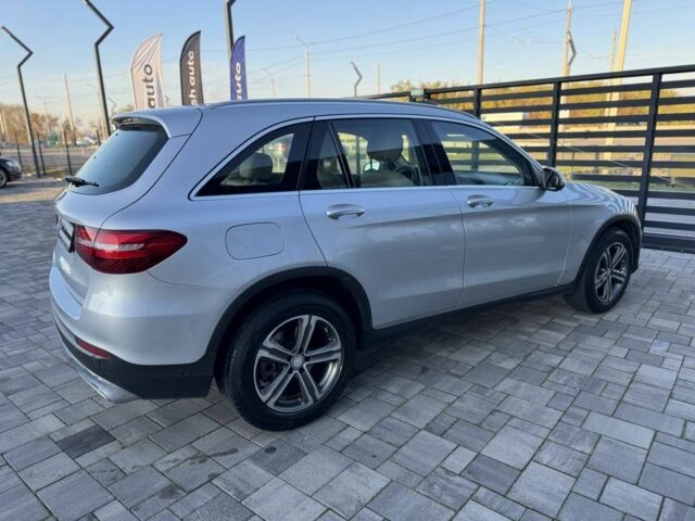 Серый Мерседес ЦЛЦ-класс, объемом двигателя 2.1 л и пробегом 186 тыс. км за 26900 $, фото 2 на Automoto.ua