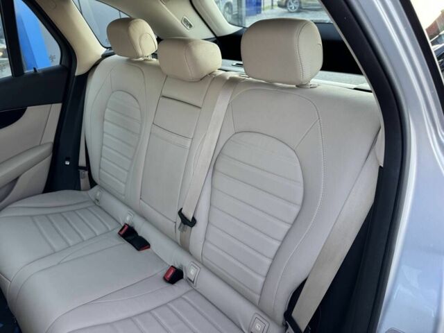 Серый Мерседес ЦЛЦ-класс, объемом двигателя 2.1 л и пробегом 186 тыс. км за 26900 $, фото 4 на Automoto.ua