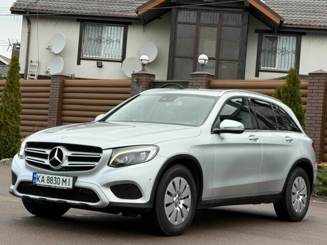 Серый Мерседес ЦЛЦ-класс, объемом двигателя 2.1 л и пробегом 243 тыс. км за 24500 $, фото 2 на Automoto.ua