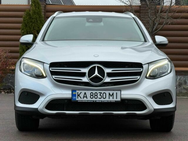 Серый Мерседес ЦЛЦ-класс, объемом двигателя 2.1 л и пробегом 243 тыс. км за 24500 $, фото 3 на Automoto.ua