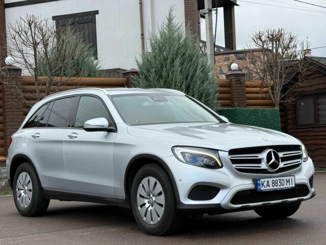 Серый Мерседес ЦЛЦ-класс, объемом двигателя 2.1 л и пробегом 243 тыс. км за 24500 $, фото 5 на Automoto.ua