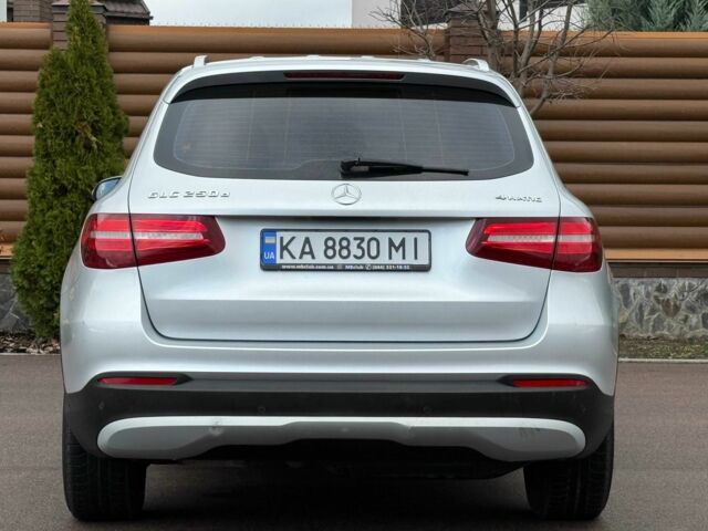 Серый Мерседес ЦЛЦ-класс, объемом двигателя 2.1 л и пробегом 243 тыс. км за 24500 $, фото 9 на Automoto.ua