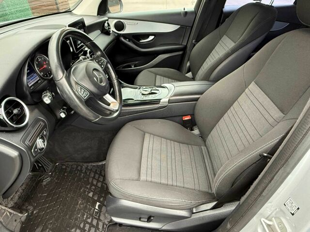 Серый Мерседес ЦЛЦ-класс, объемом двигателя 2.1 л и пробегом 243 тыс. км за 24500 $, фото 13 на Automoto.ua