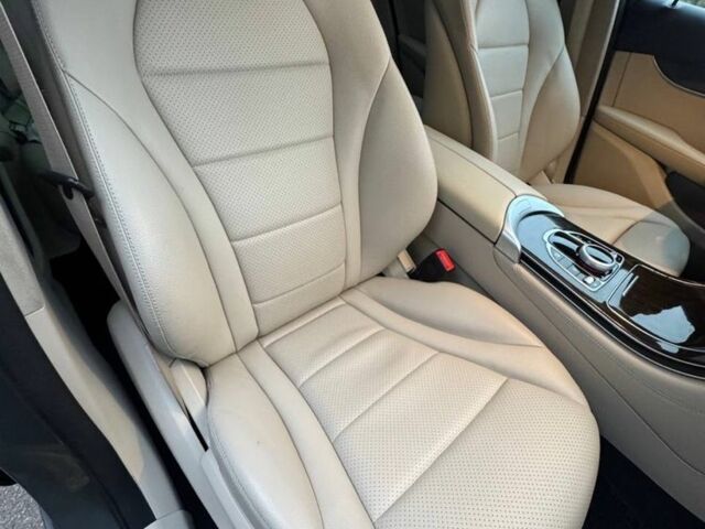 Сірий Мерседес ЦЛЦ-клас, об'ємом двигуна 2 л та пробігом 130 тис. км за 31600 $, фото 23 на Automoto.ua